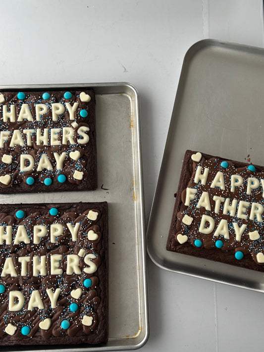 LARGE CUSTOM FATHER'S DAY BROWNIE/BLONDIE 🐻💙