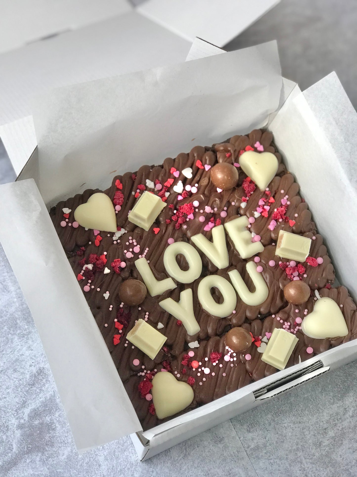 LOVE YOU CUSTOMISED BROWNIE 18cm X 18cm