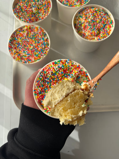 VIRAL DOT CAKE