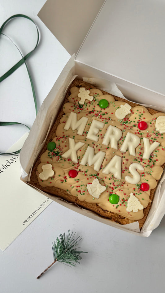 CUSTOM CHRISTMAS BLONDIE (standard)