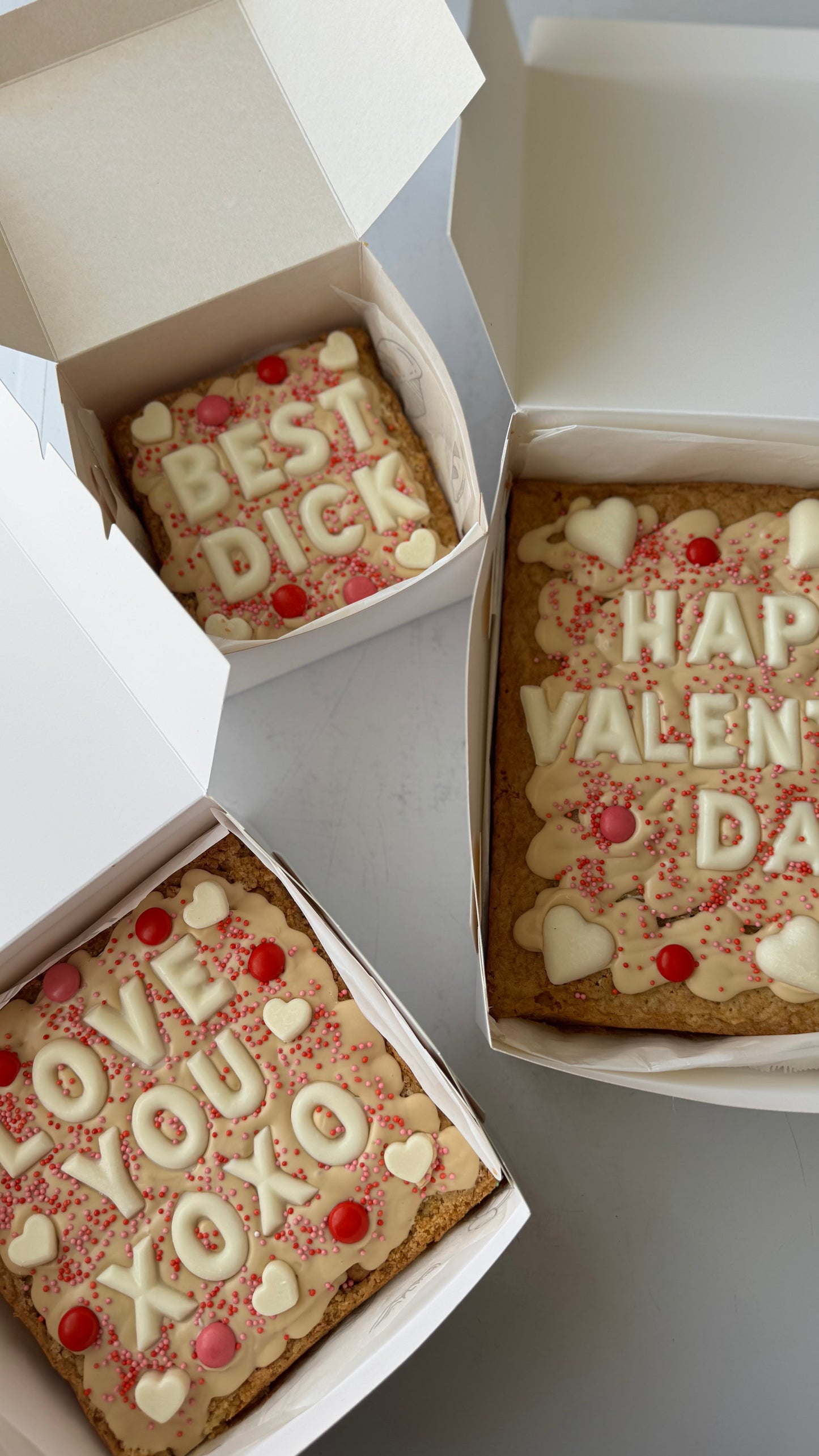 PERSONALISED VDAY BLONDIE (mini)
