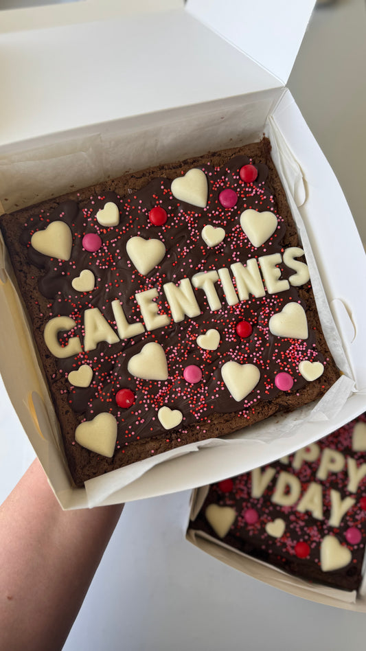 PERSONALISED VDAY BROWNIE (large)